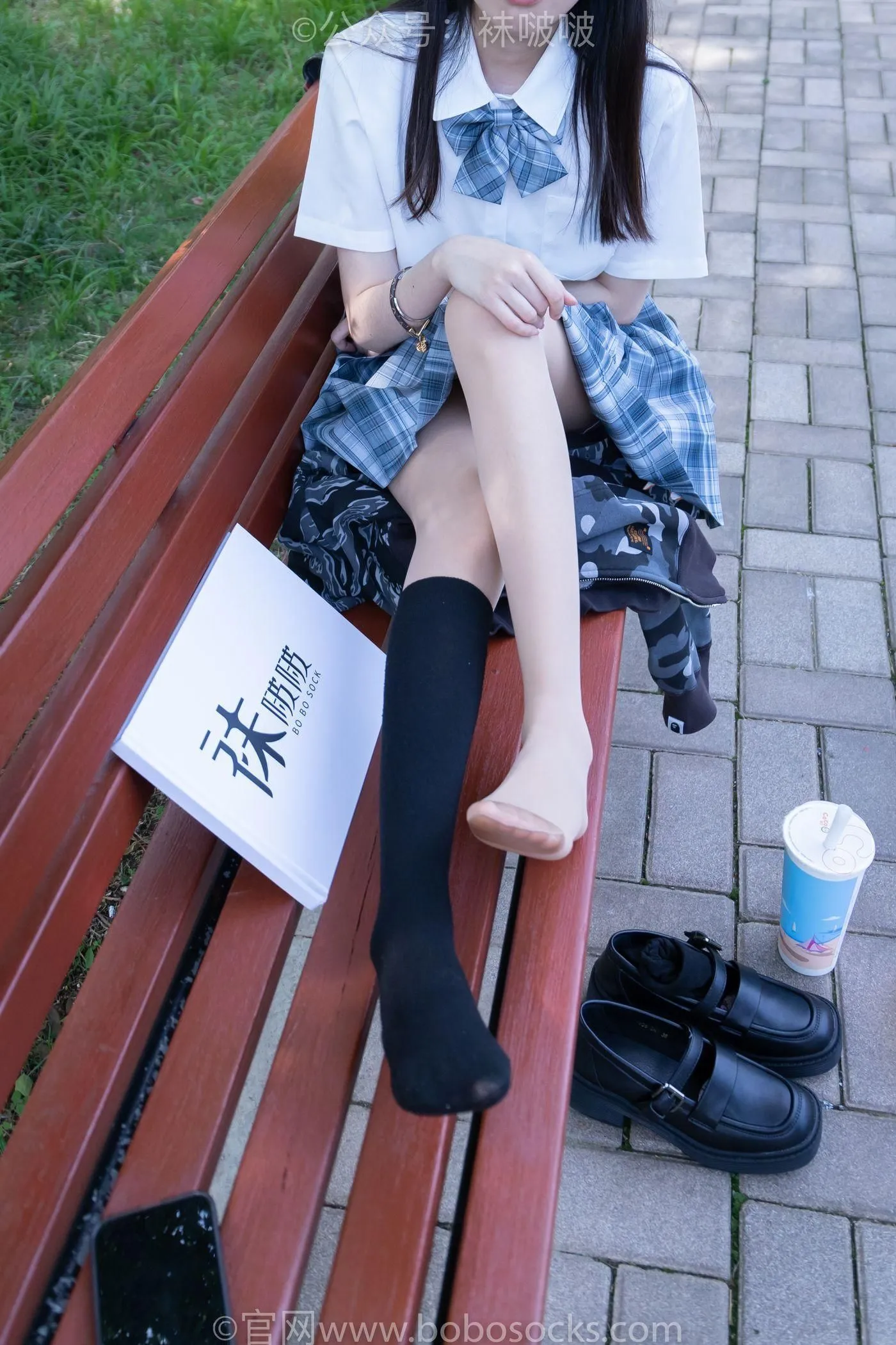 [BoBoSocks袜啵啵]NO.007 稚予-JK制服、皮鞋、黑色中筒棉袜、肉丝 [143P]插图7